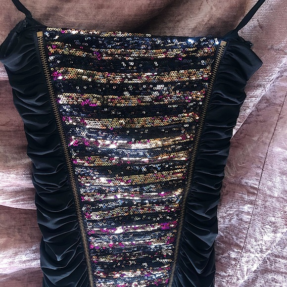 Black Multi-Color Sequined Ruched Tube Dress - Picture 4 of 8